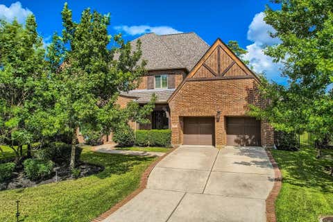 Homes For Sale - 6 Freestone Stream Place<br/> Spring, TX 77389