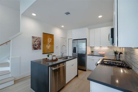 Photo of 862 Paul Quinn Street #C, Houston, TX 77091 (MLS # 62859981)