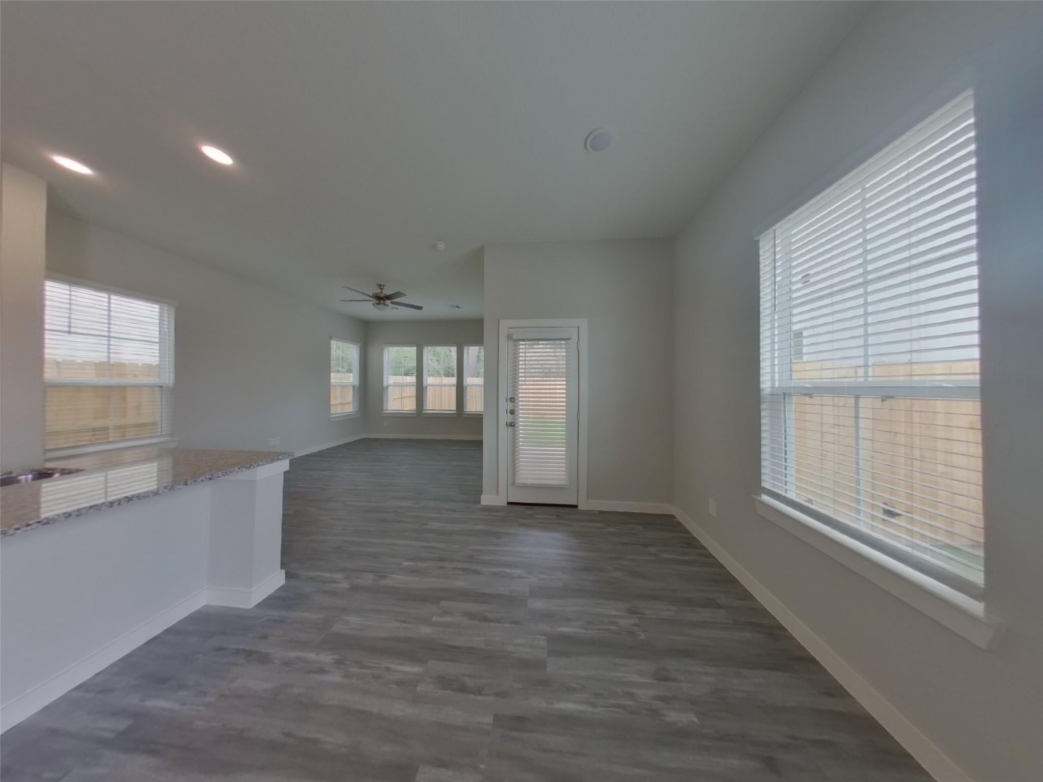 9835 Willow Creek Commerce Drive 213