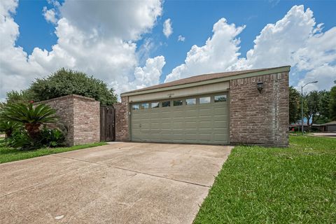 Photo of 16006 Glen Mar Drive, Houston, TX 77082 (MLS # 67434328)