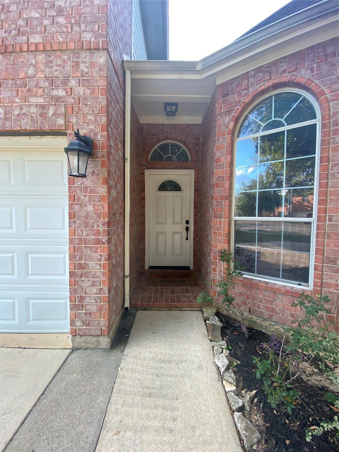 9210 Hidden Lake E