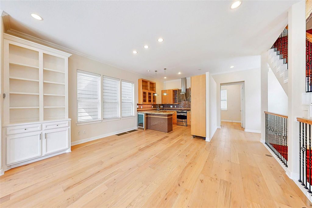 Photo of 2104 State Street, Houston, TX 77007 (MLS # 14721027)