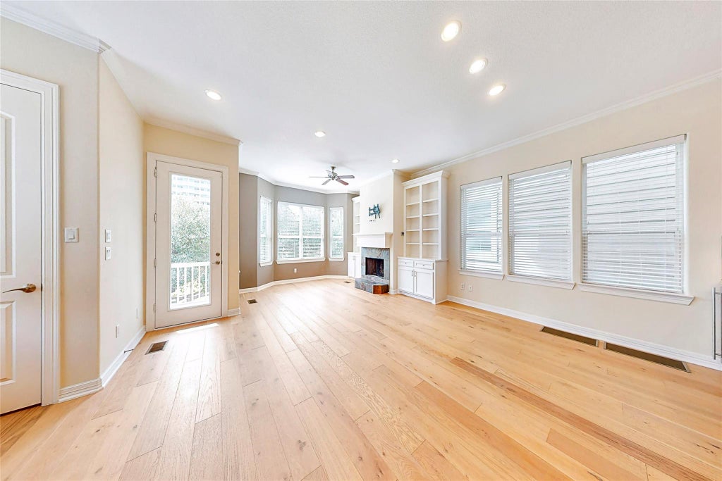 Photo of 2104 State Street, Houston, TX 77007 (MLS # 14721027)