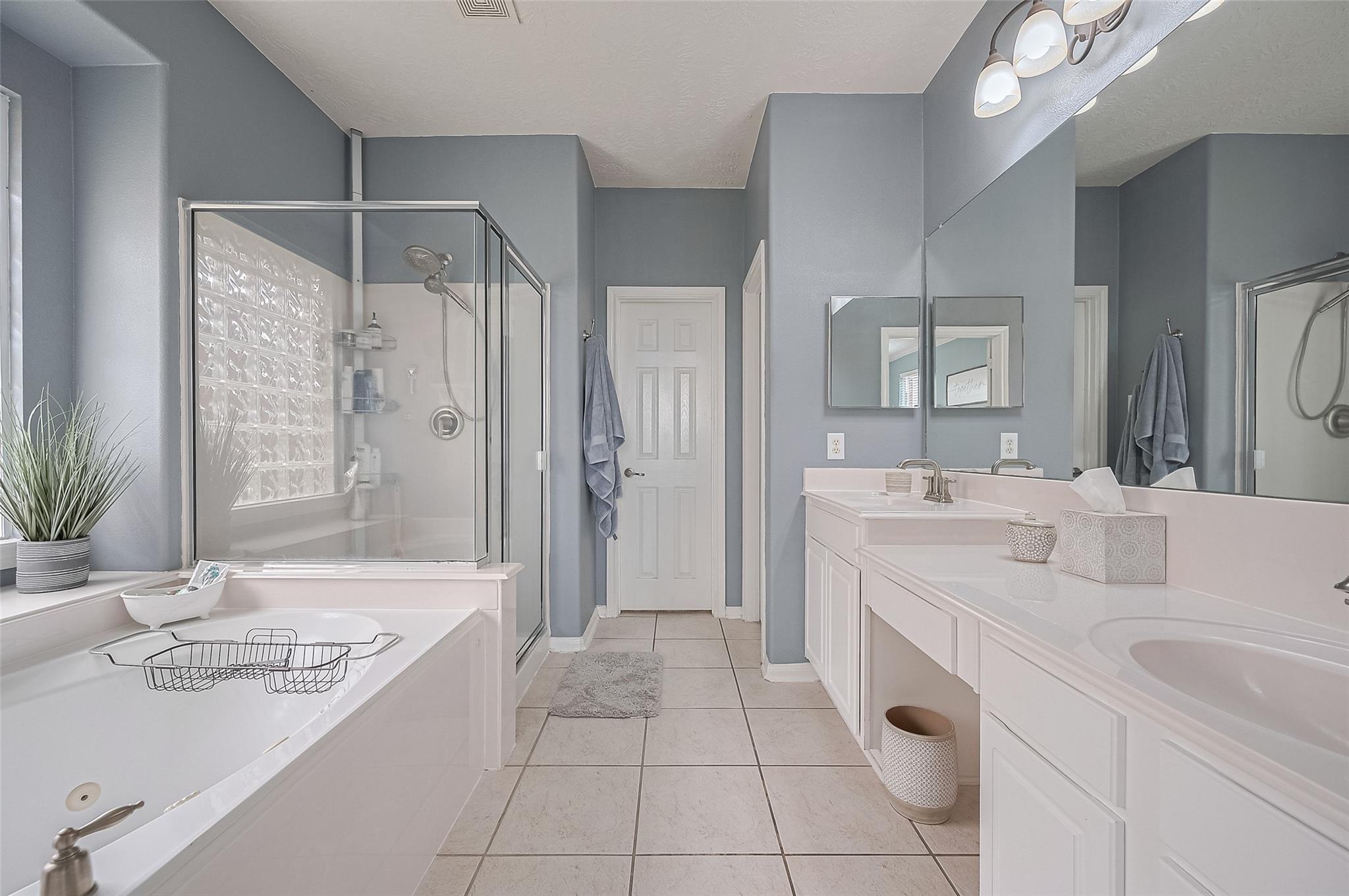 21506 Avalon Queen Drive