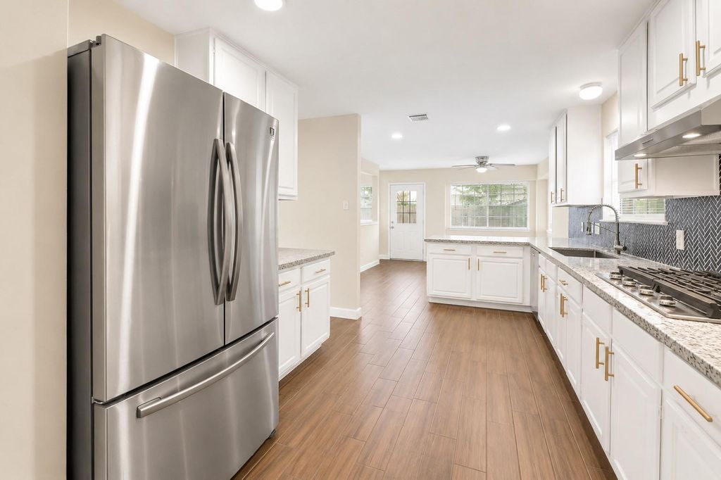 Photo of 19002 Timber Way Drive, Humble, TX 77346 (MLS # 42215671)