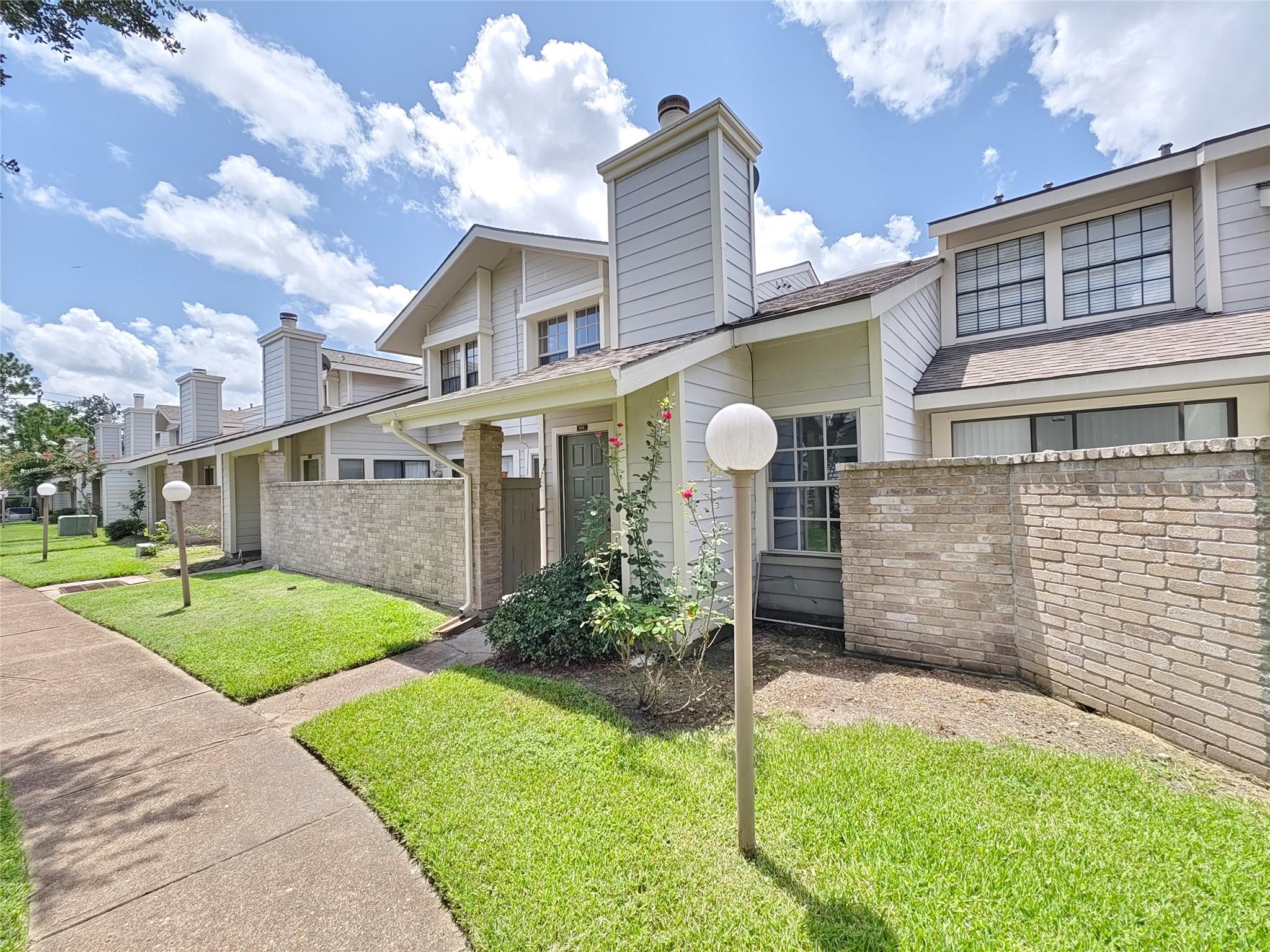 6217 Ludington Drive 20-916
