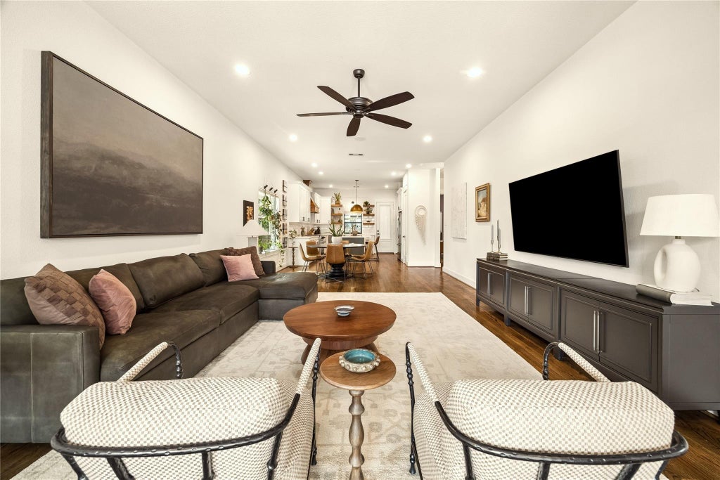Photo of 415 James Street, Houston, TX 77009 (MLS # 92908402)