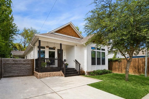 Photo of 415 James Street, Houston, TX 77009 (MLS # 92908402)