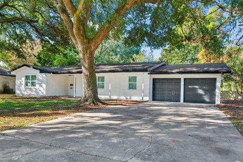 Photo of 105 Longridge Drive, La Marque, TX 77568 (MLS # 96684166)