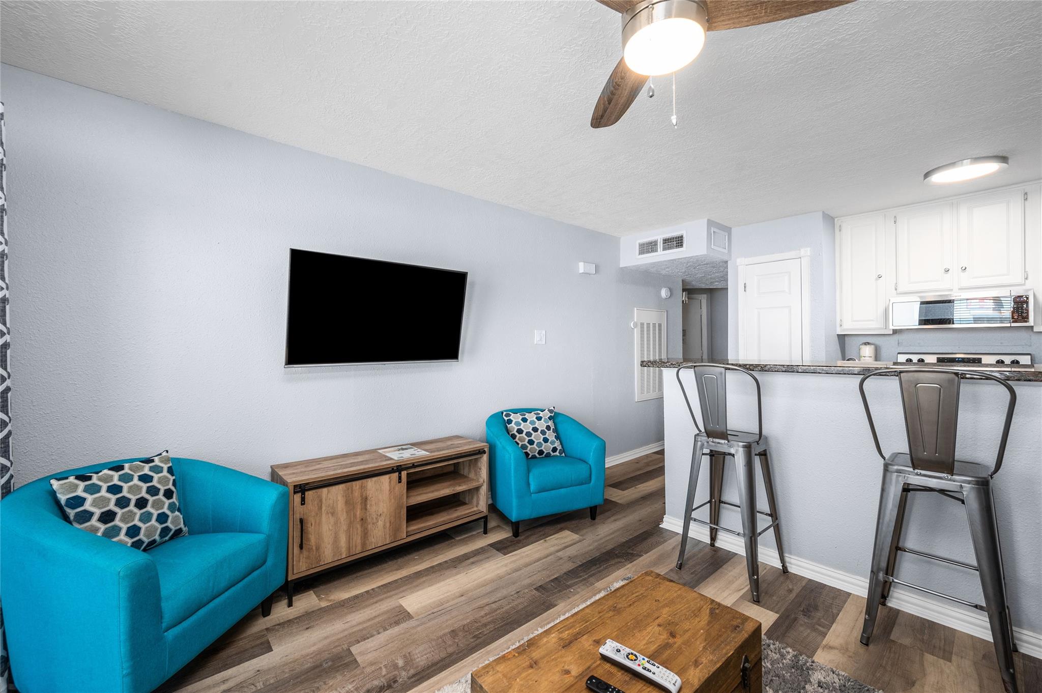 9520 Seawall Boulevard 108