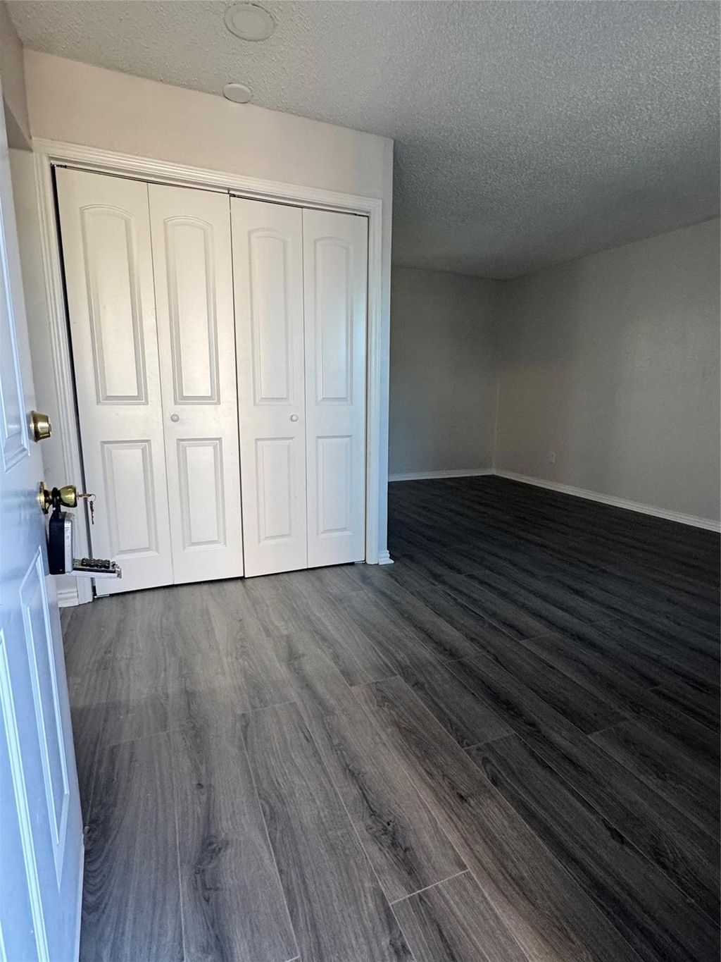 Photo of 107 E Willowick Avenue #6, Friendswood, TX 77546 (MLS # 69136893)