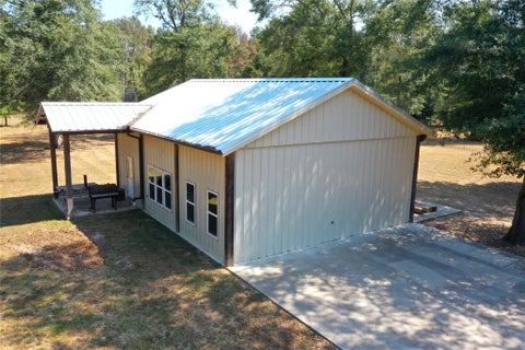 Photo of 305 Everitt Rd, Cleveland, TX 77328 (MLS # 78617434)