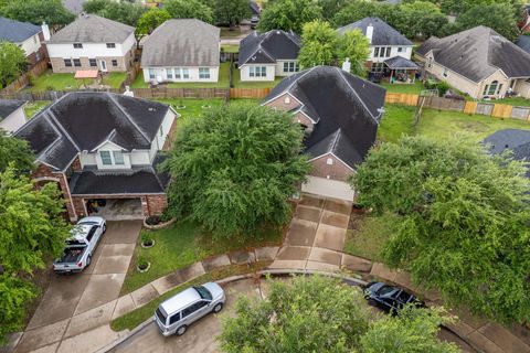 Photo of 7519 Chathan Glen Lane, Richmond, TX 77407 (MLS # 18321549)