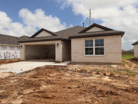 Homes For Sale - 1062 Garnet Star Drive<br/> Galveston County, La Marque, TX 77568