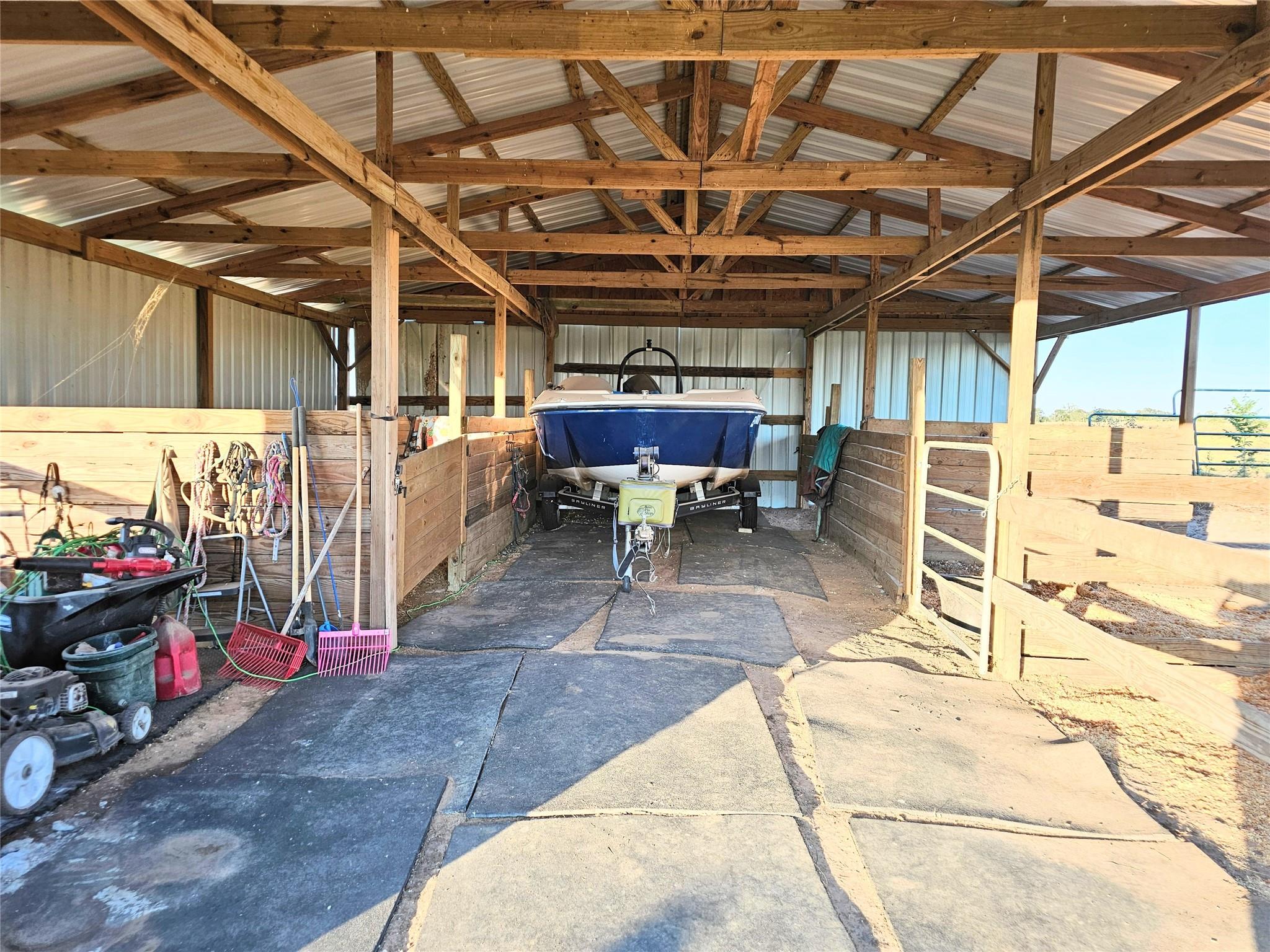 742 Raccoon Bend