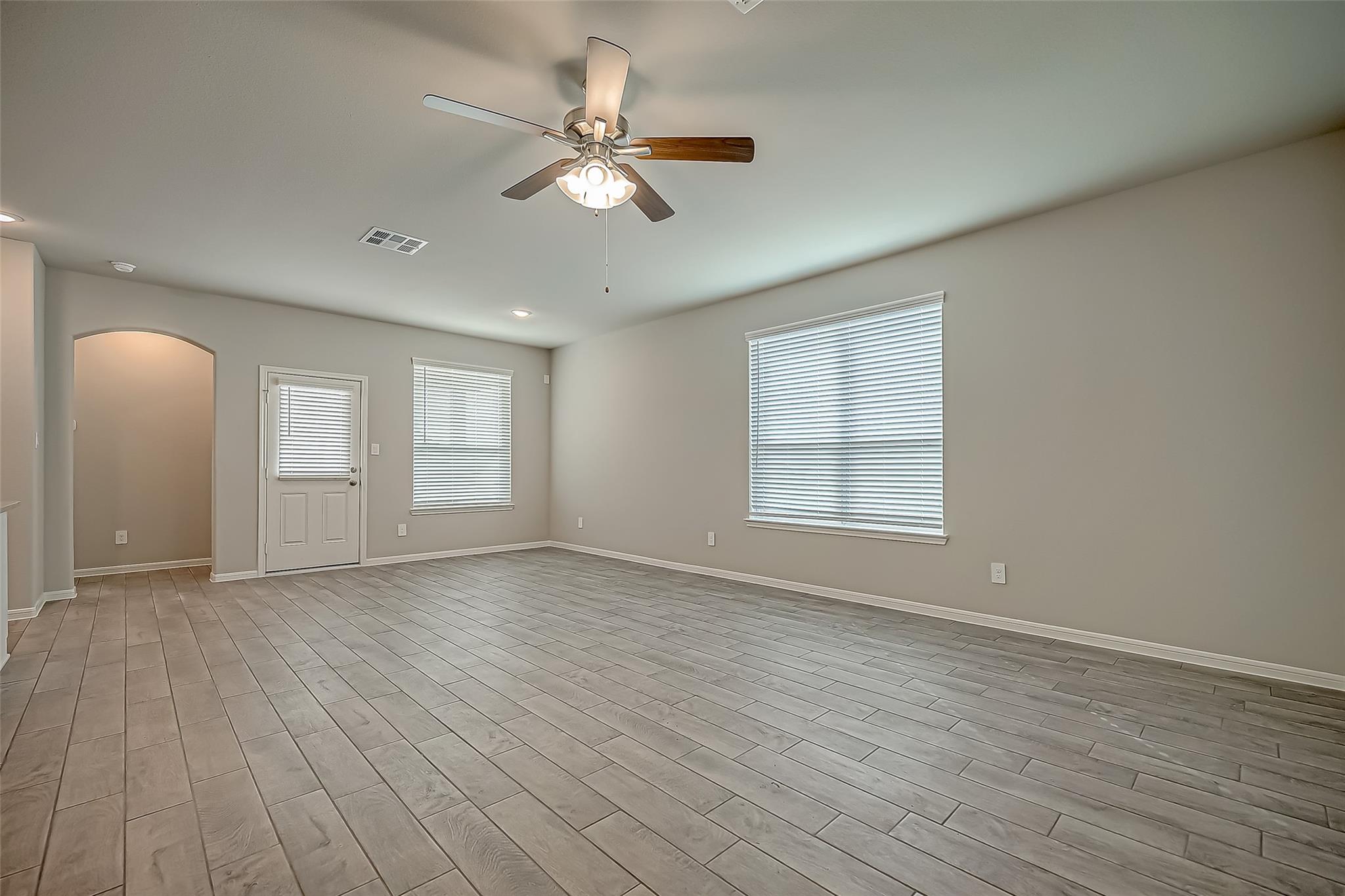 2128 Port Jackson