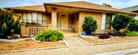 Photo of 5837 Northgap Street, Windcrest, TX 78239 (MLS # 88571729)