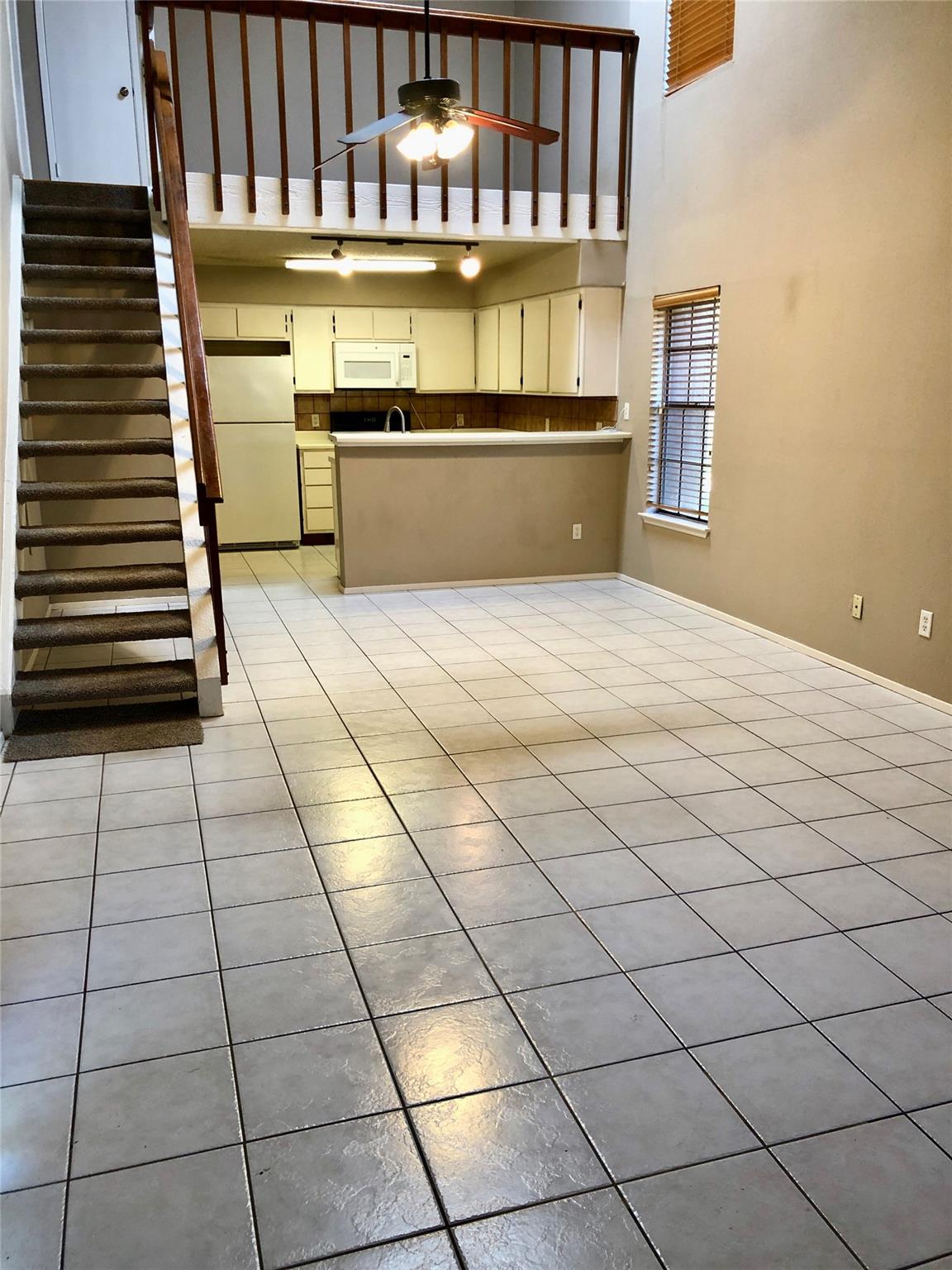 2611 Grants Lake Boulevard 205