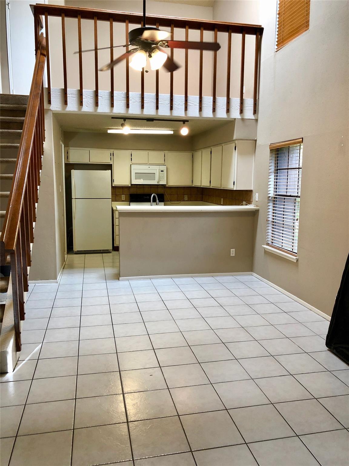 2611 Grants Lake Boulevard 205