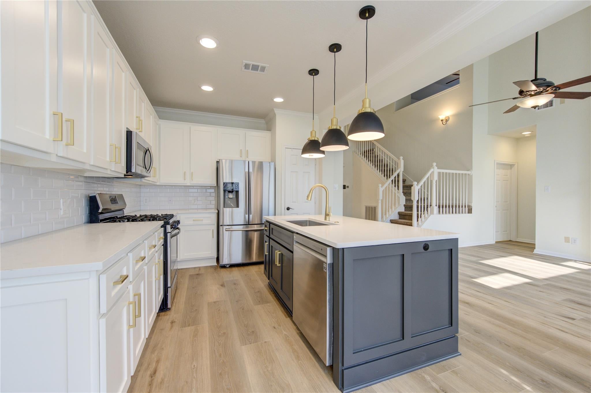 4702 Lawton Bend Lane