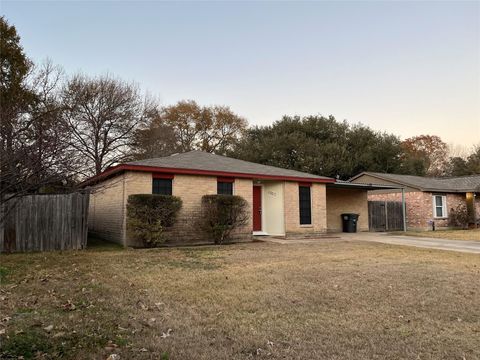 Photo of 1007 Stoneleigh Court, Tomball, TX 77375 (MLS # 48788715)