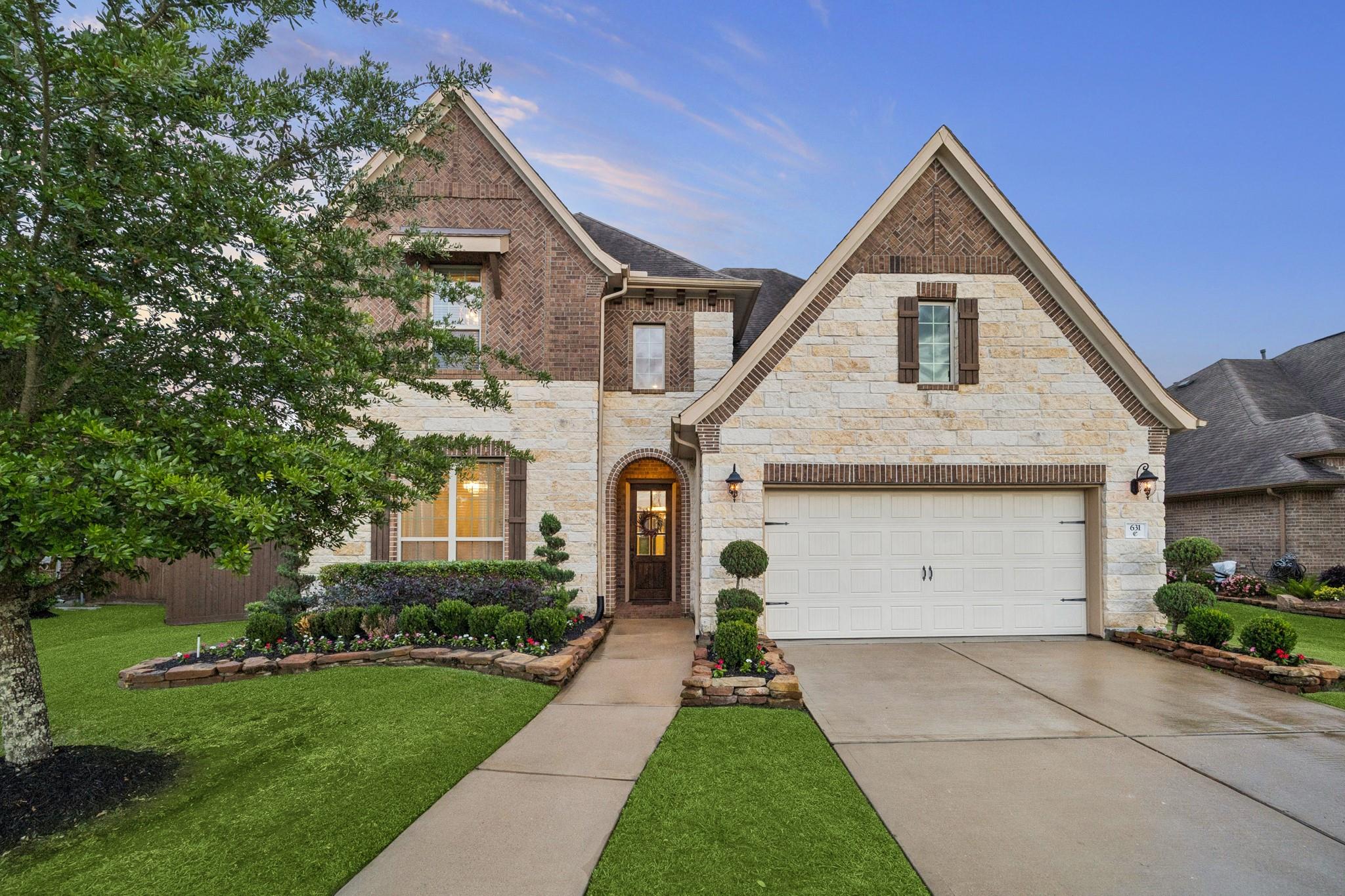 631 Aquilla Square