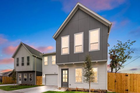 Photo of 751 Dumble Street, Houston, TX 77023 (MLS # 26544254)