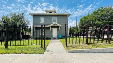 Photo of 1502 Isabella Street, Houston, TX 77004 (MLS # 68068422)