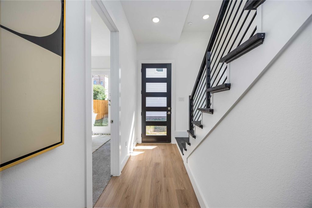 Photo of 4415 Caroline St St, Houston, TX 77004 (MLS # 8131922)