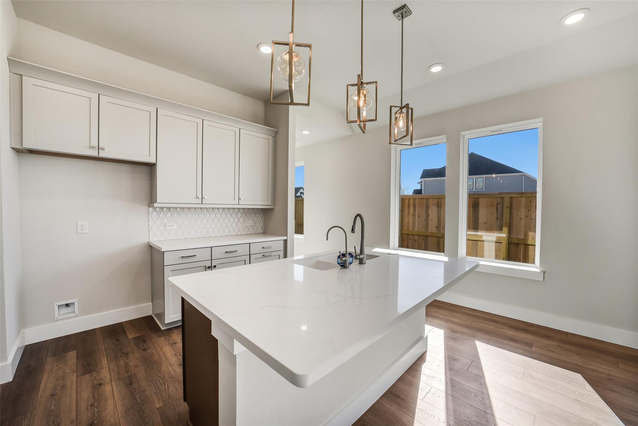 5603 Pearl Vista Drive
