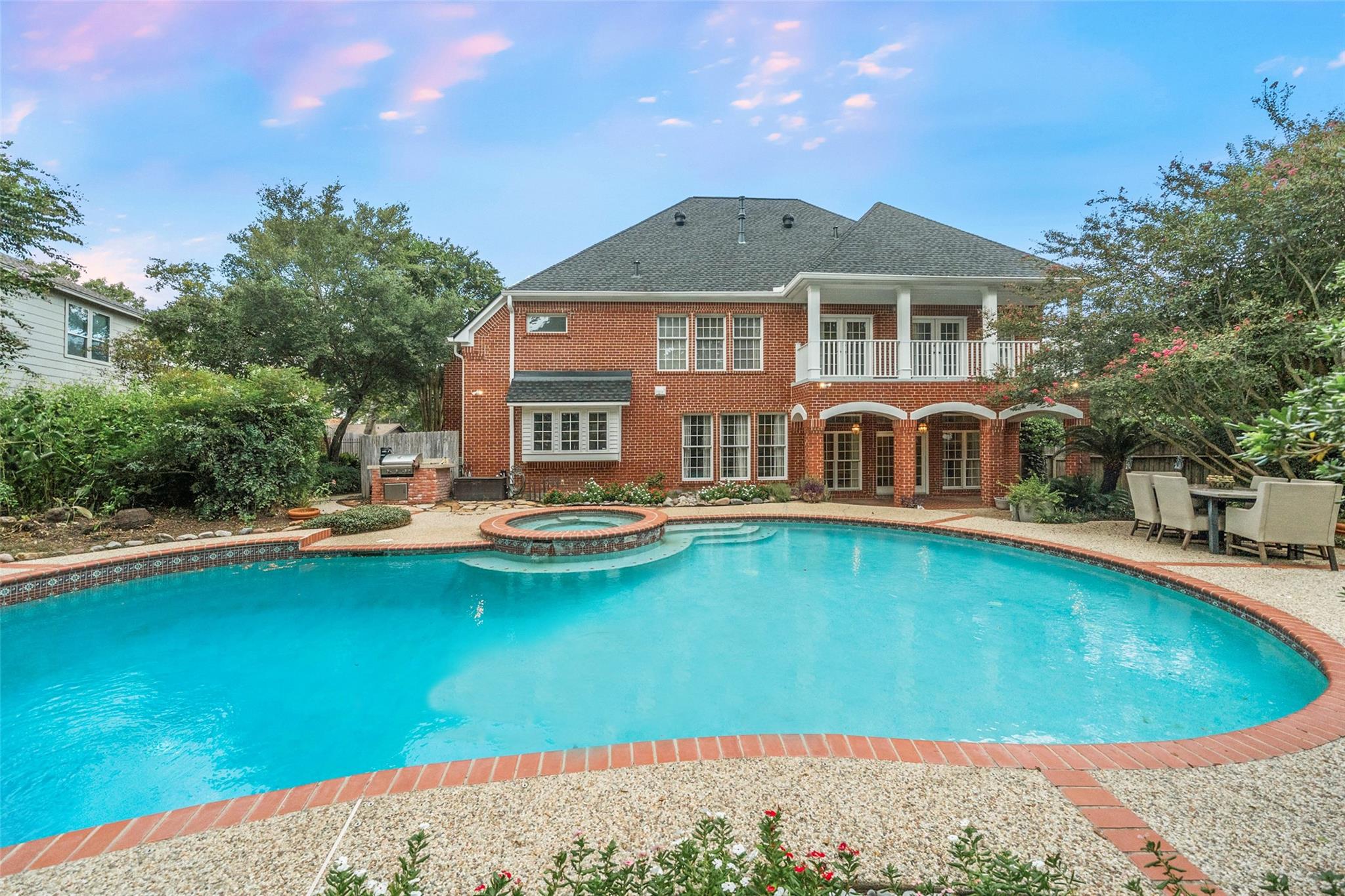 24711 Creekview Drive