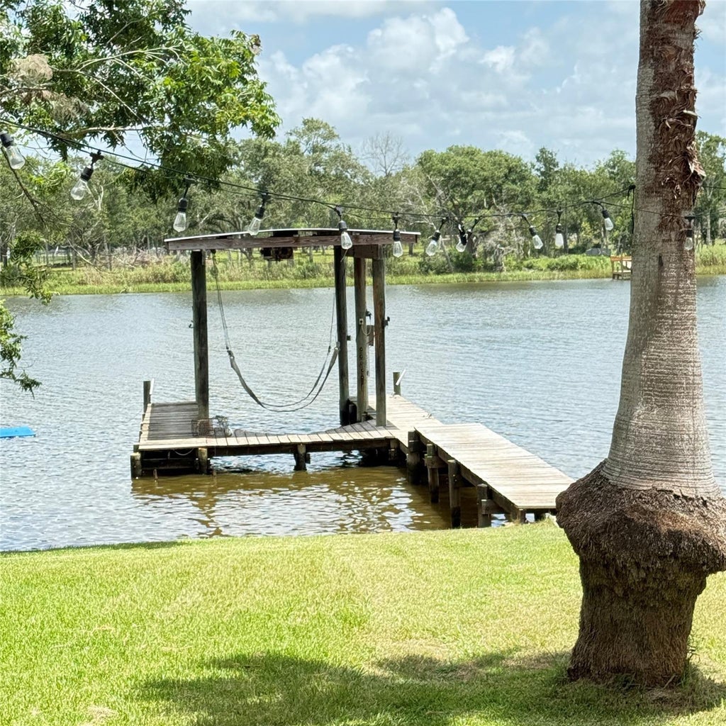 Photo of 6326 County Road 659 Lower Unit, Brazoria, TX 77422 (MLS # 97455996)