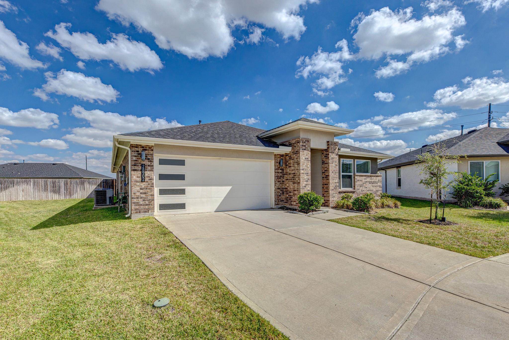 28902 Yukon River Court
