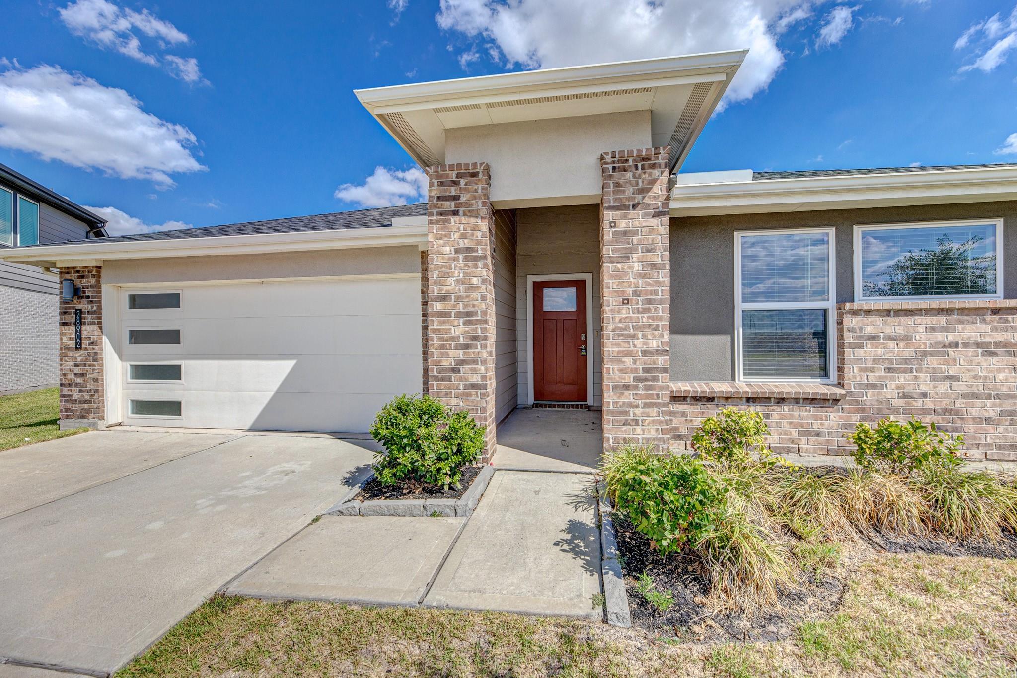 28902 Yukon River Court