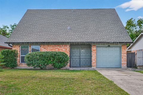 Photo of 13314 Townwood Drive, Houston, TX 77045 (MLS # 65081193) Photo of 13314 Townwood Drive, Houston, TX 77045 (MLS # 65081193)