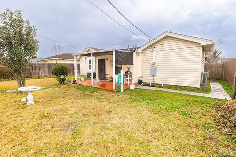 Tiny photo for 13347 Indianapolis Street, Houston, TX 77015 (MLS # 2046665)