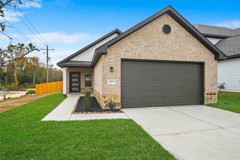Photo of 11703 Eclipse Drive, Willis, TX 77318 (MLS # 66097613)