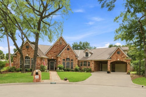 Photo of 6607 Wimbledon Forest Court, Spring, TX 77379 (MLS # 15618428)