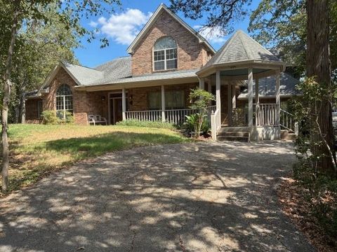 Photo of 495 Tahitian Drive, Bastrop, TX 78602 (MLS # 8975682)