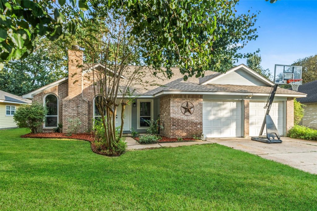 Photo of 2818 Parkwood Manor Drive, Kingwood, TX 77339 (MLS # 53820868)