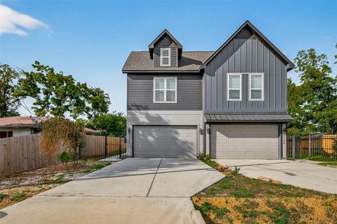 Photo of 808 Fortune Street #A, Houston, TX 77088 (MLS # 58251144)