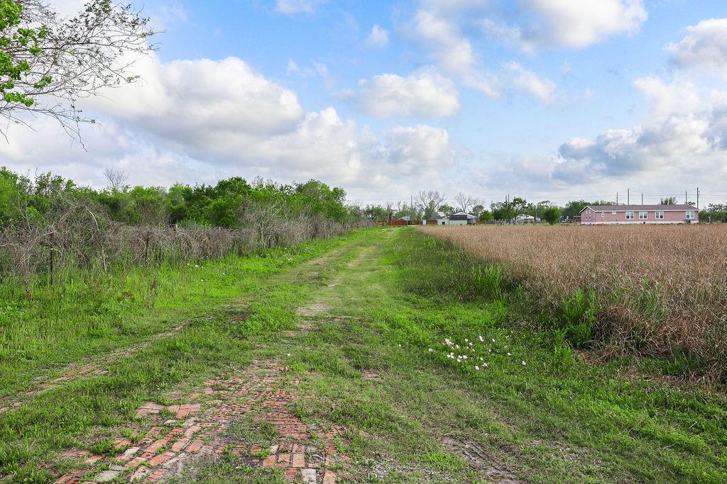 1115 E Fm 1462 Road
