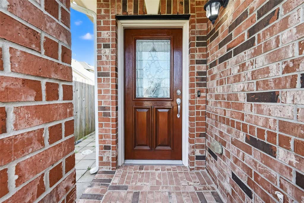 Photo of 7631 Granite Terrace Lane, Houston, TX 77083 (MLS # 44986411)