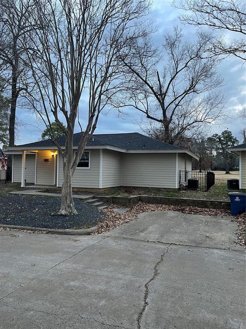 Photo of 3531 Balboa Circle, Montgomery, TX 77356 (MLS # 42358646)