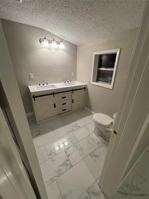 Tiny photo for 2213 Matthews Street, Bay City, TX 77414 (MLS # 57934012)