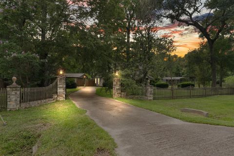 Photo of 64 County Road 4321, Dayton, TX 77535 (MLS # 48906890)
