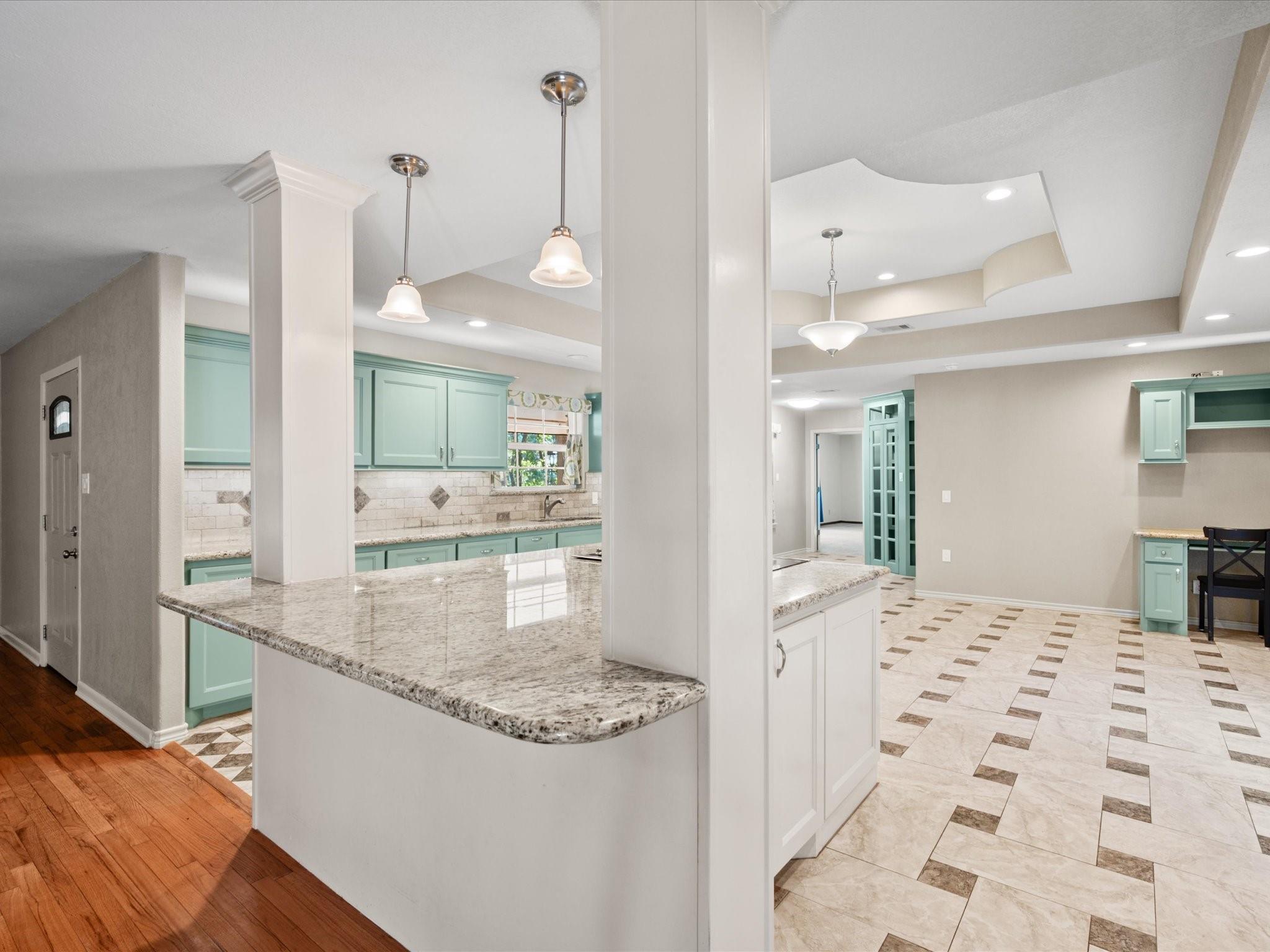 2004 Northshore Drive