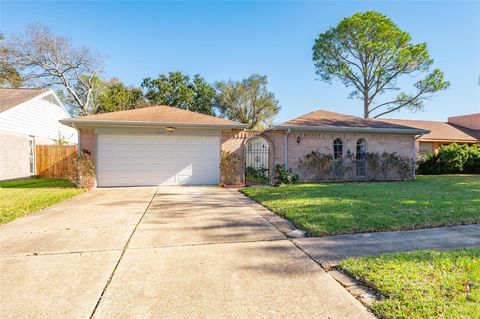 Photo of 10215 Kirkwren Drive, Houston, TX 77089 (MLS # 59908434)