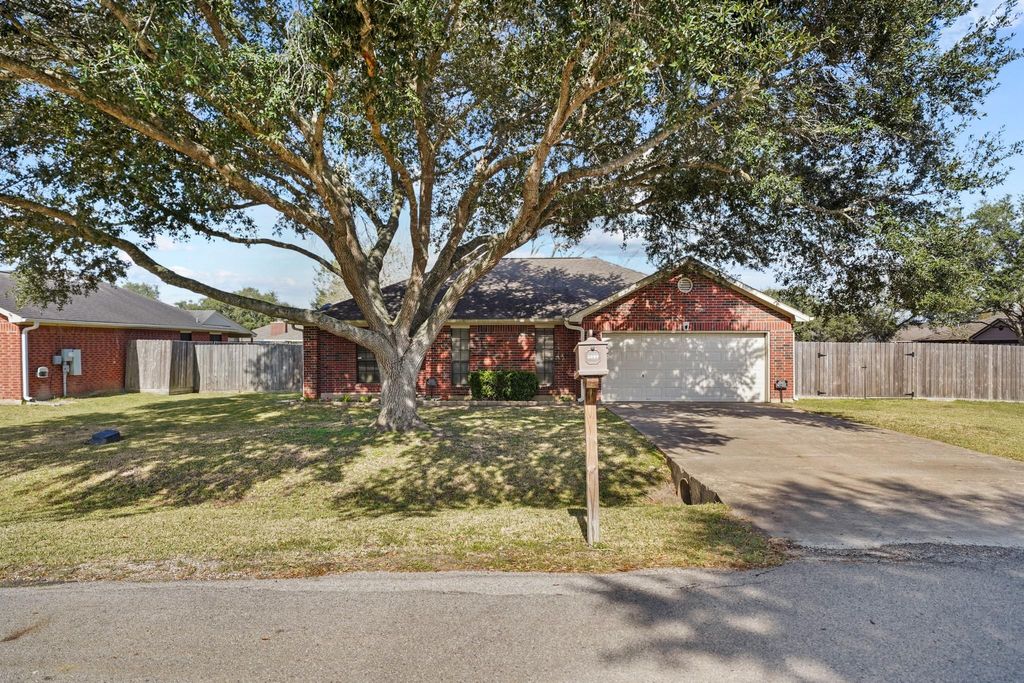 Photo of 3089 County Road 855c, Alvin, TX 77511 (MLS # 55791966)