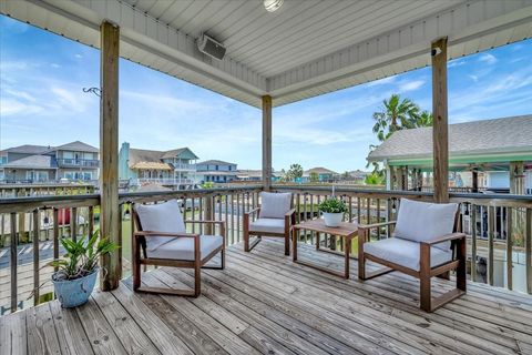Photo of 28 Dolphin Street, Bayou Vista, TX 77563 (MLS # 28378453)